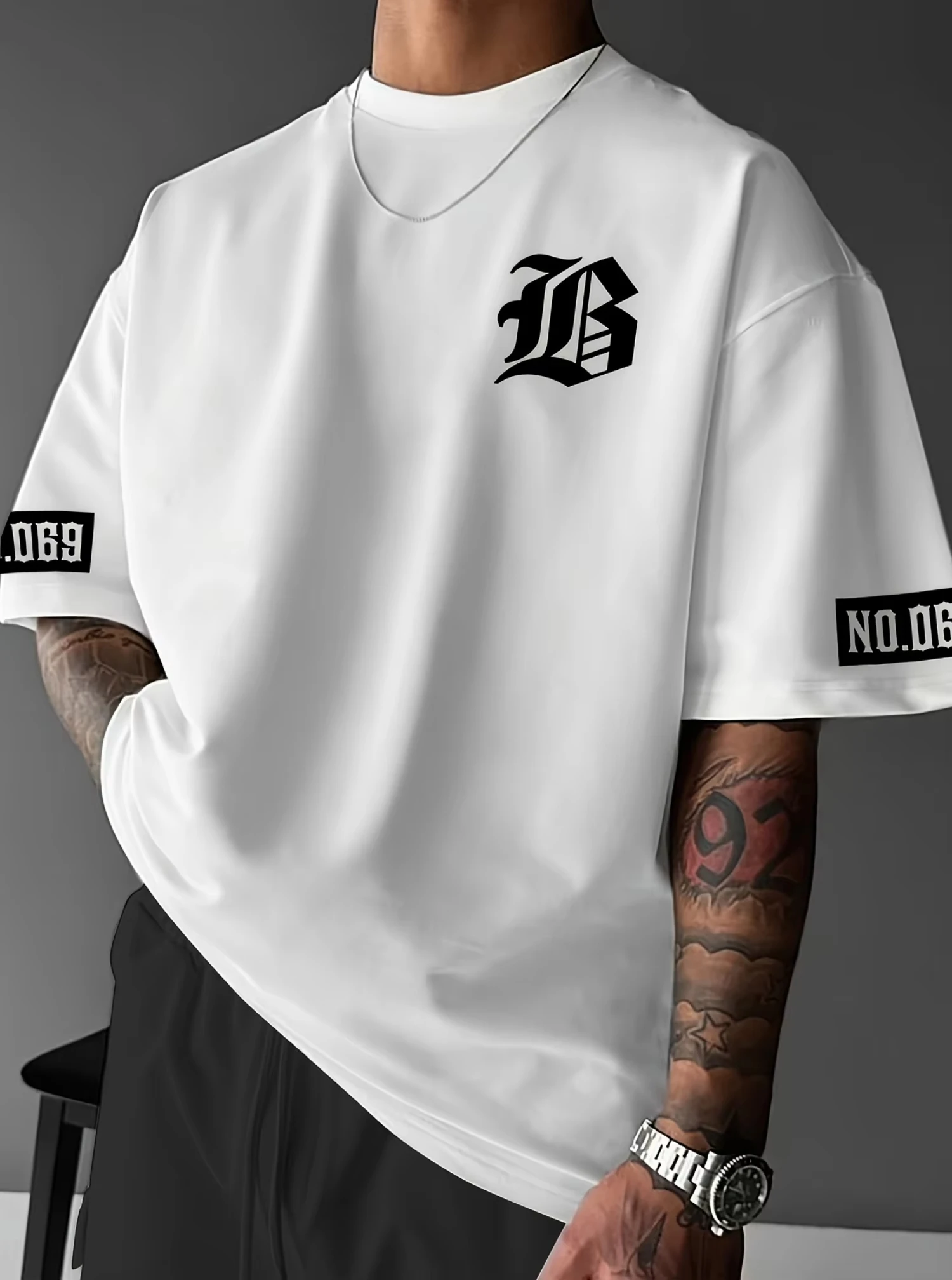 LB Letter Print Casual Graphic T-Shirt Short Sleeve Sports Men's T-shirt Unisex Casual Daily Wear Summer Men's Racing T-shirt