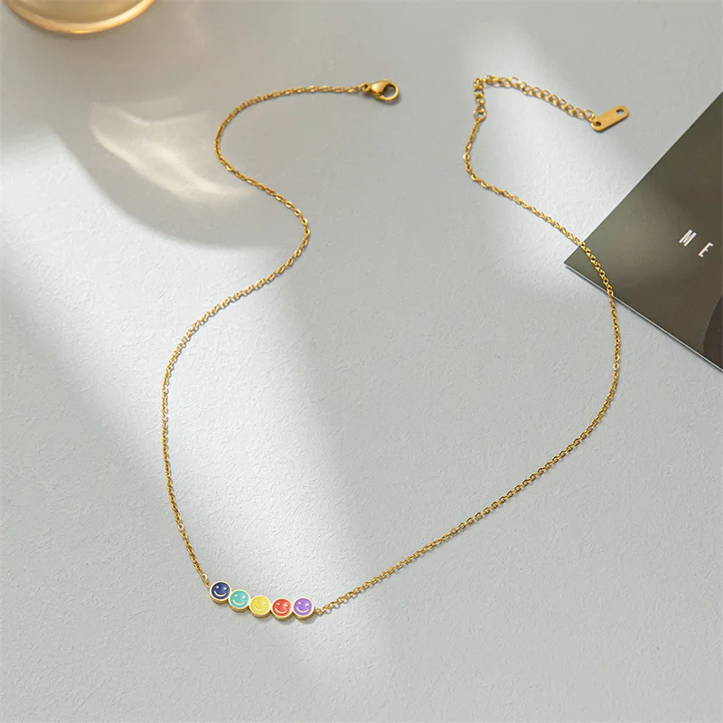 New Fashion Colorful Mini Smiley Face Necklace Women Stainlee Steel Cute Rainbow Smiley Pendant Necklace Jewelry Accessory Gift