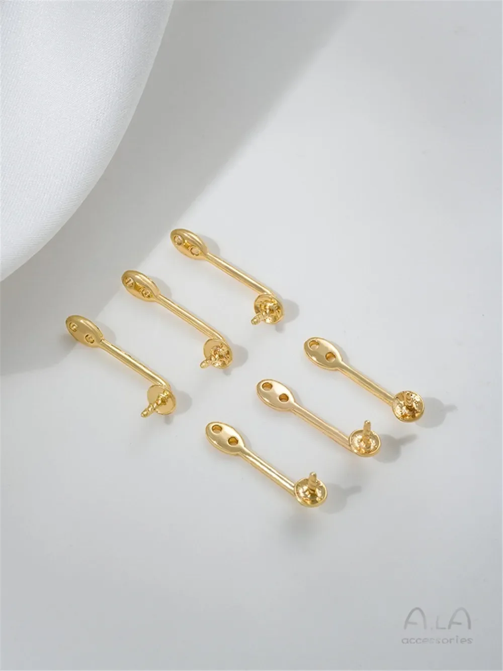 14K Gold Wrapped Pig Nose Earrings Socket for Hanging Pearls Half Hole Bead Holder DIY Earrings Handmade Ear Accessories E381