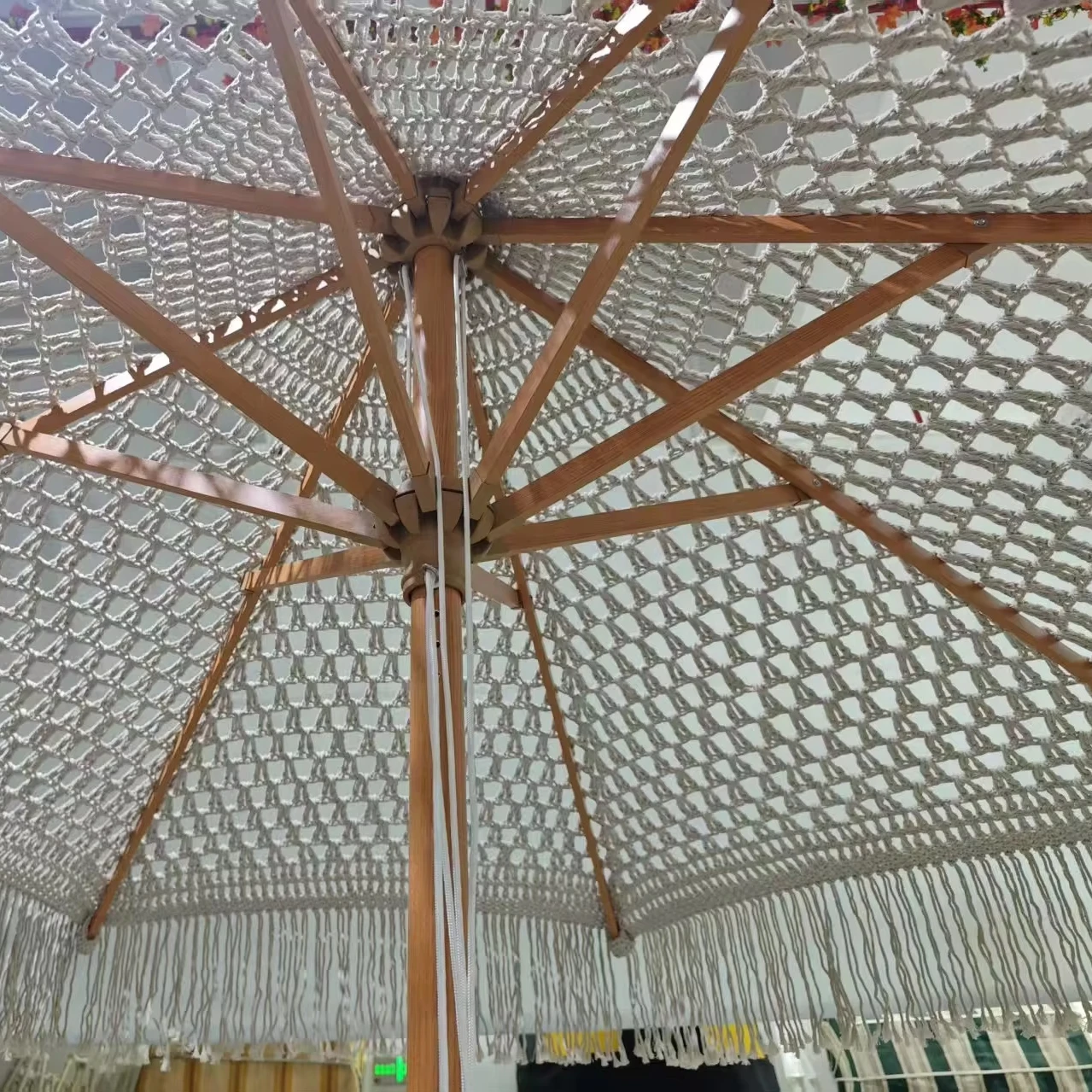 Custom Commercial Umbrella 2.5m 280g Polyester | Aluminum Frame Garden Sun Umbrella Manufacturer for B2B
