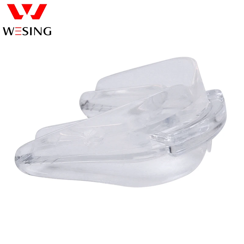 Wesing boxing mouth guard for braces