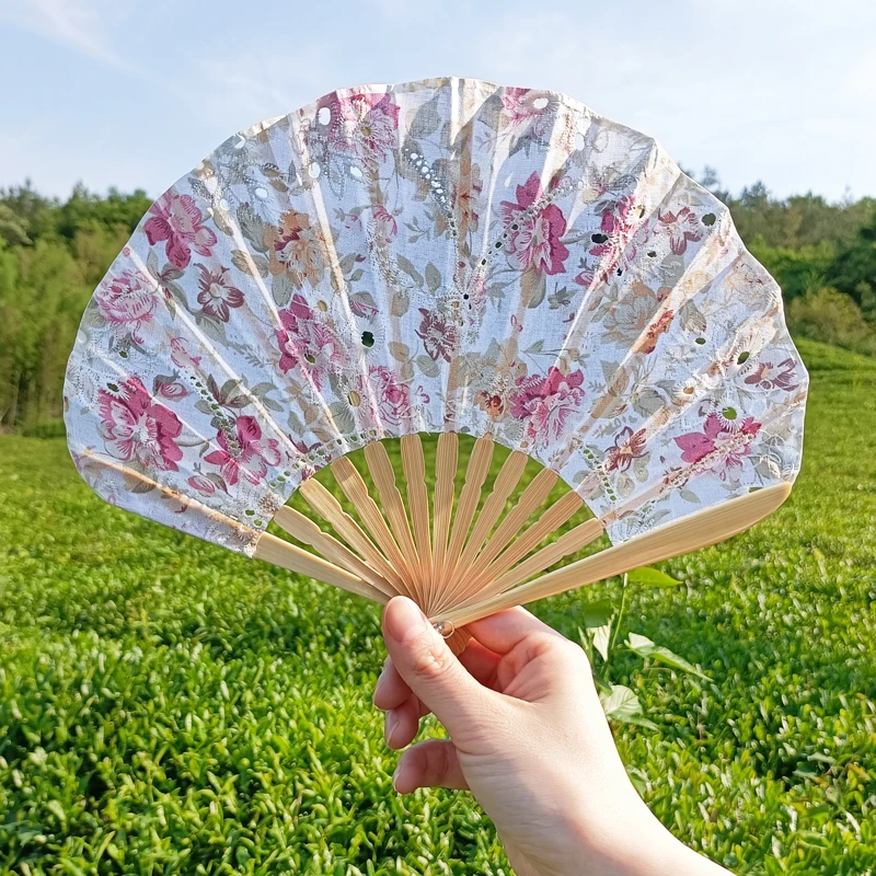 Japanese Style Folding Fan Sweet Style Chinese Style Carry-on Cotton Embroidered Shell Fan with Cheongsam Manual Decoration