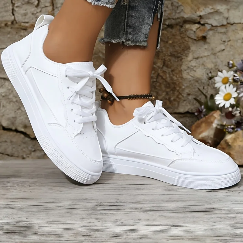 Women White Platform Sneakers 2026 New Fashion Lace Up Skate Shoes Ladies Light Soft Leather Casual Walking Shoes Non Slip Flat Sole All Match Daily Outdoor Comfy Versatile White Trainer Footwear Trendy Minimalist Basic White Sneakers for Daily Travel Sho