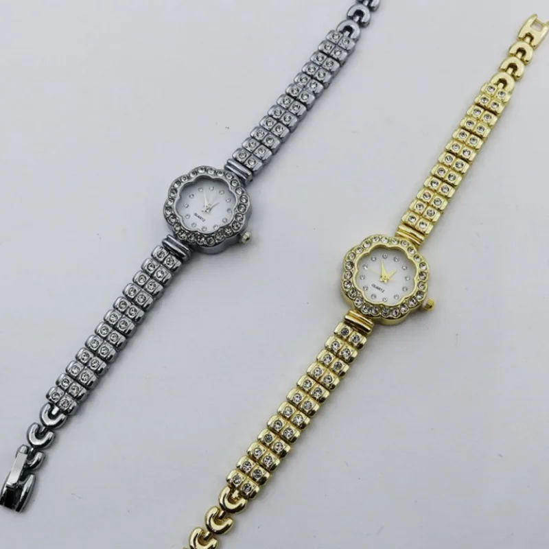 

Женские часы Легкие роскошные усовершенствованные наручные часы с инкрустацией бриллиантами Модные кварцевые часы Женские часы Reloj Mujer часы женские