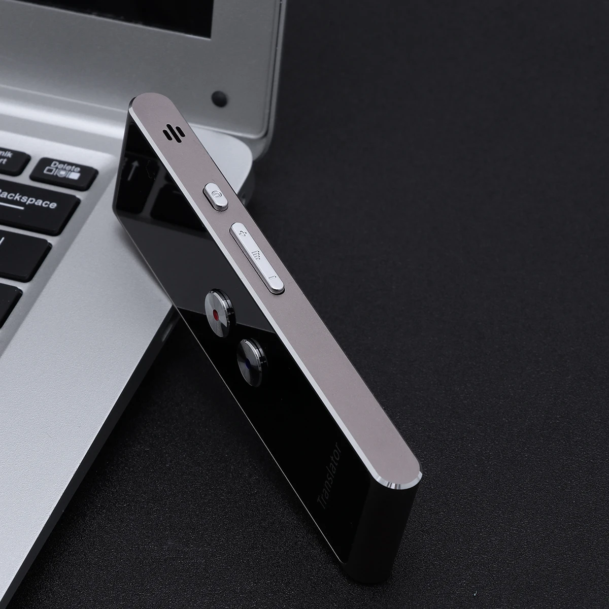 

Smart Translator Device Portable Voice Translation Machine Wireless 10M 2M Recognition 800mAh Rechargeable for iOS
