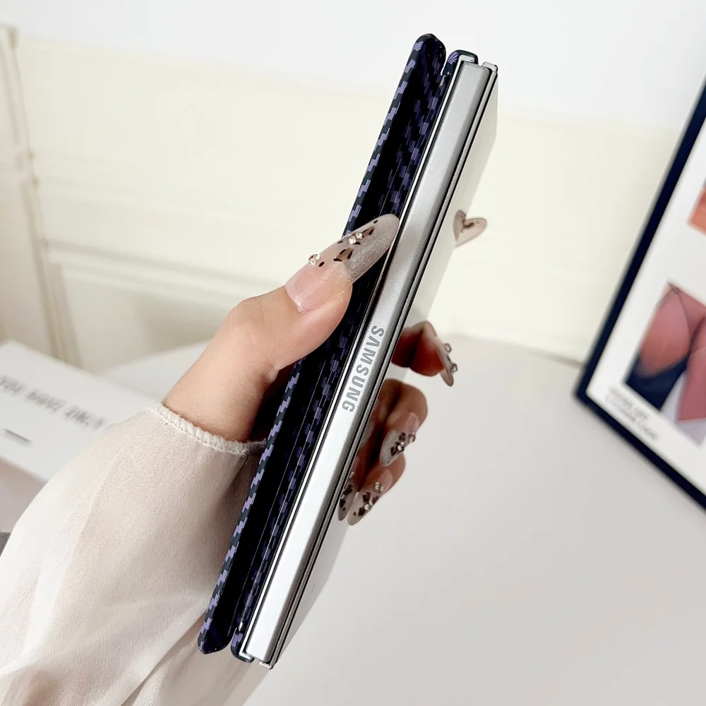Luxuriöse magnetische Carbonfaser-Schutzhülle mit Scharnier für Samsung Galaxy Z Fold 7 6 5 8 – Ultradünne PC-Schutzhülle für ZFold7 – Detail 8