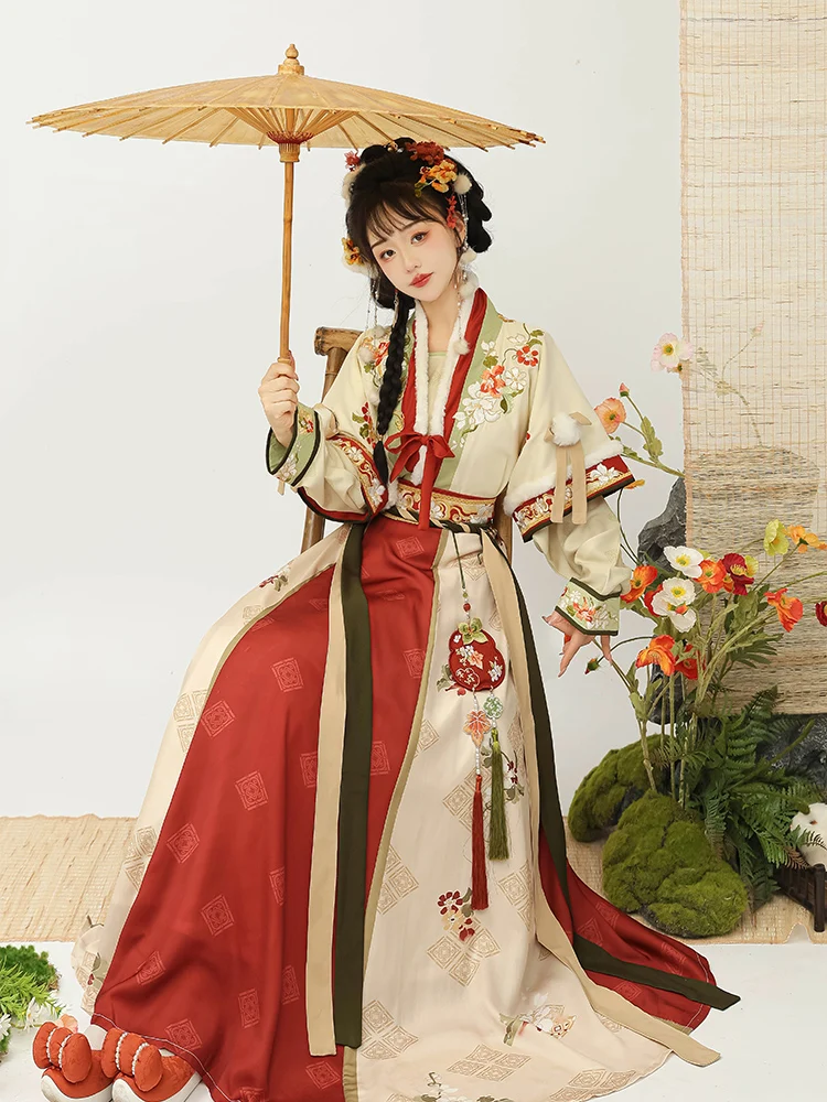 

Tang style Hanfu women's Tang Jingzi round necked shirt with waist length torn skirt improved for autumn and winter