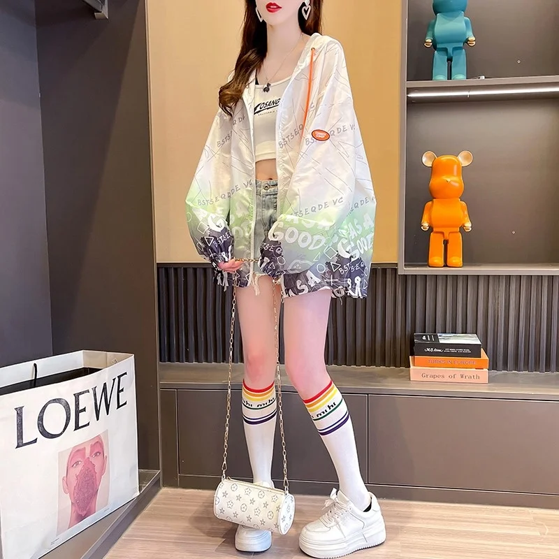 Loose Women's Summer Gradient Color Sun Protection Clothes Thin Outdoor Outerwear Cotton Blend Long Sleeve Hooded Jacket