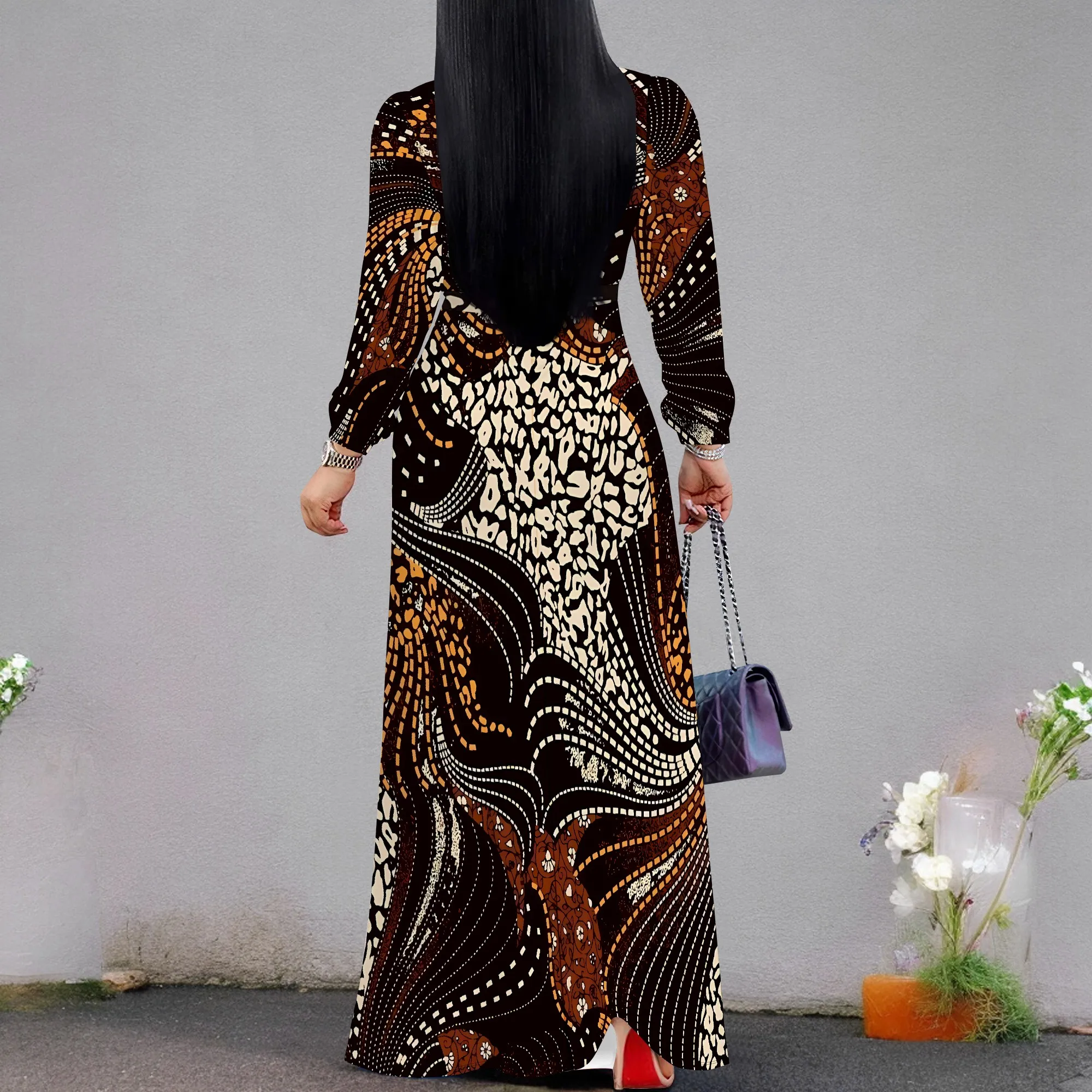 فستان نسائي طويل الأكمام ورقبة على شكل حرف V بني اللون مع حزام بوليستر كاجوال خريفي أنيق