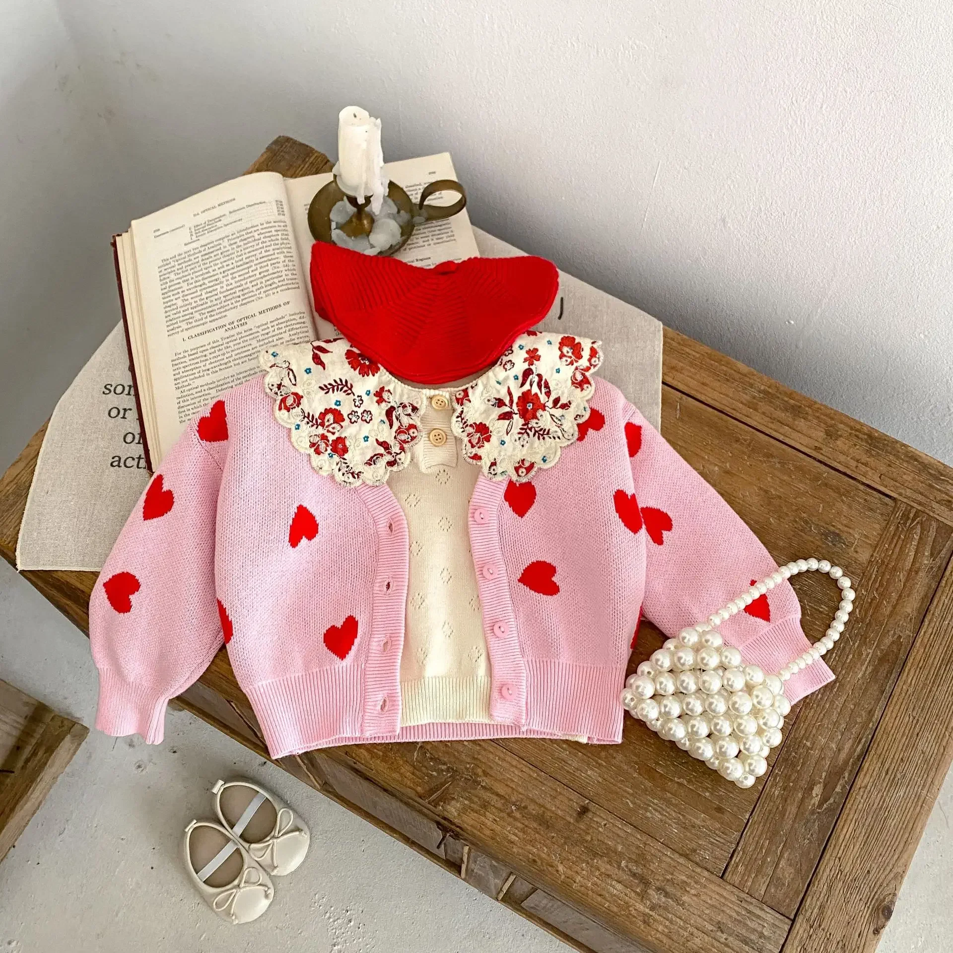 Autumn New 0-3-Year-Old Baby Girl Baby Clothing Pink Heart-Shaped Large V-Neck Knitted Jacket Cardigan Cute Sweater