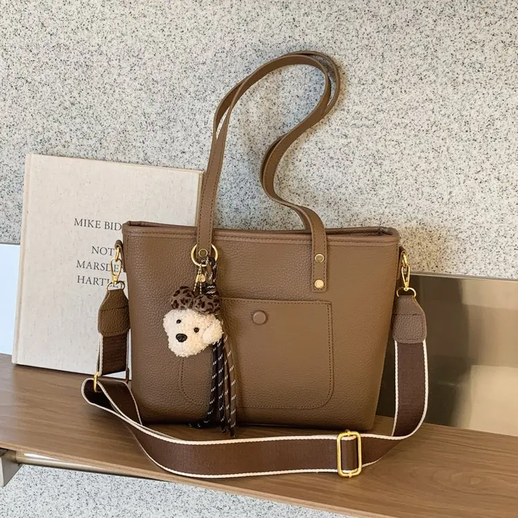 

Новая стильная простая высококачественная сумка-тоут 2026 года с большой вместимостью, ретро-стиль, для ношения под мышкой, портативная, на плечо