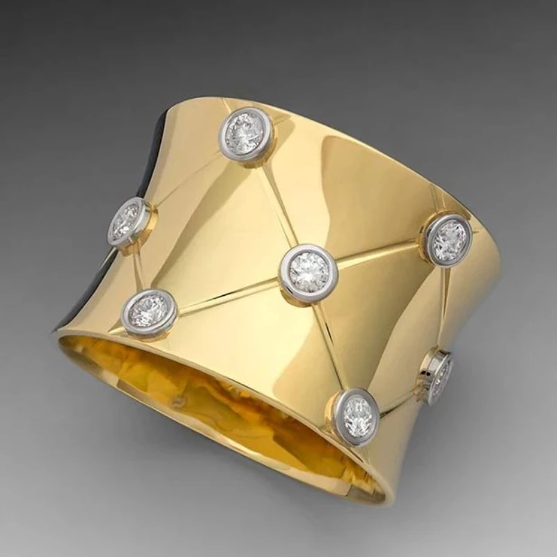 Vintage Creative Zircons Inlay Wide Face Ring Copper Material Ladies Fashion Luxury Ring Suitable for Daily Wear Gift