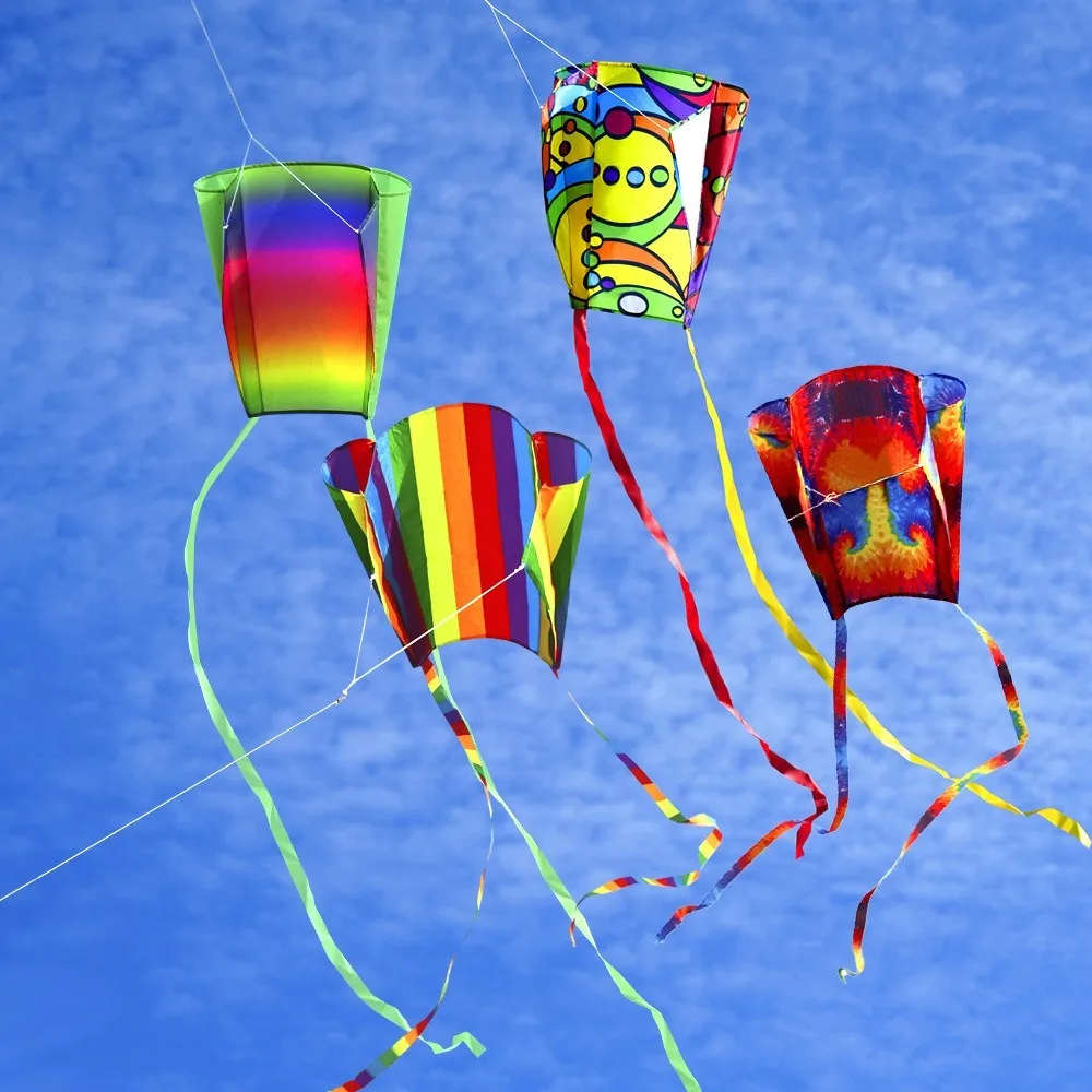 Easy Fly Rainbow Parafoil Kite met vliegerlijn Polyester Ripstop Pocket Kite Goede vliegende lange staart Mini-kindervlieger