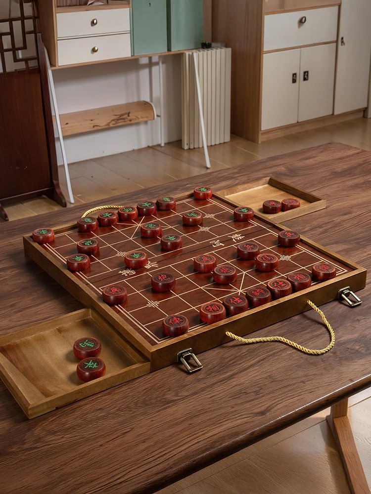 

High-End Gift: Real Wood Chess Set Insect Board Game Made of Camphor Wood Black Ebony Rosewood Small Leaf Purple Sandalwood