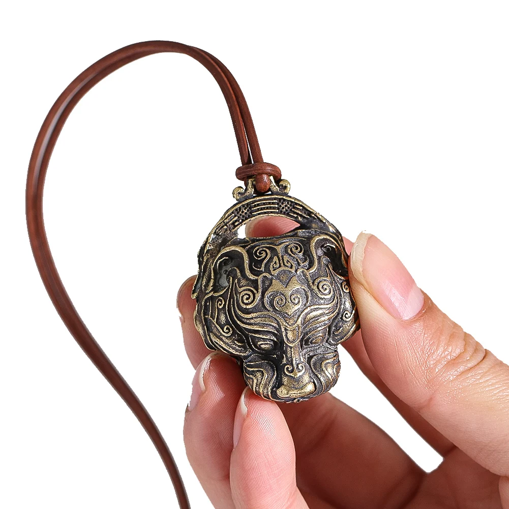 Bronze Chinese Guardian Lion Pendant Feng Shui Attract Wealth and Good Fortune Suppresse House and Wards Off Evil Spirits Mascot