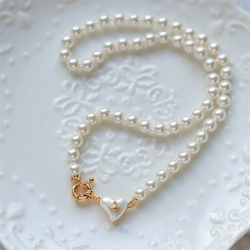 Empress Dowager Cixi's Love Pearl Necklace for Women's Fashion, Simplicity, Luxury, Exquisite Retro Love Clavicle Chain view 3