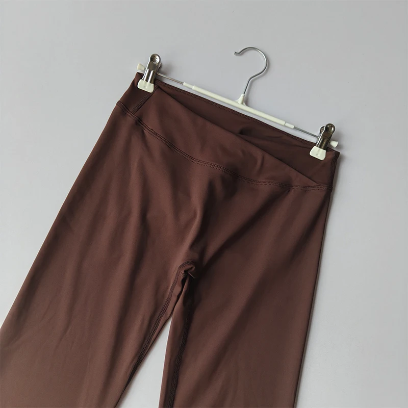 سروال نسائي واسع الخصر - لباس ضيق لليوجا مع تفاصيل مكشكشة، ساق واسعة سريعة الجفاف للتدريبات الخريفية