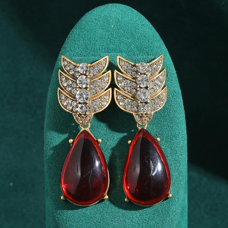 

Pendant Vintage Glass Red Drop Earrings Antique Gold Plated Rhinestone For Women Luxury New Alien Jewelry 2026 Mother's Day Gift