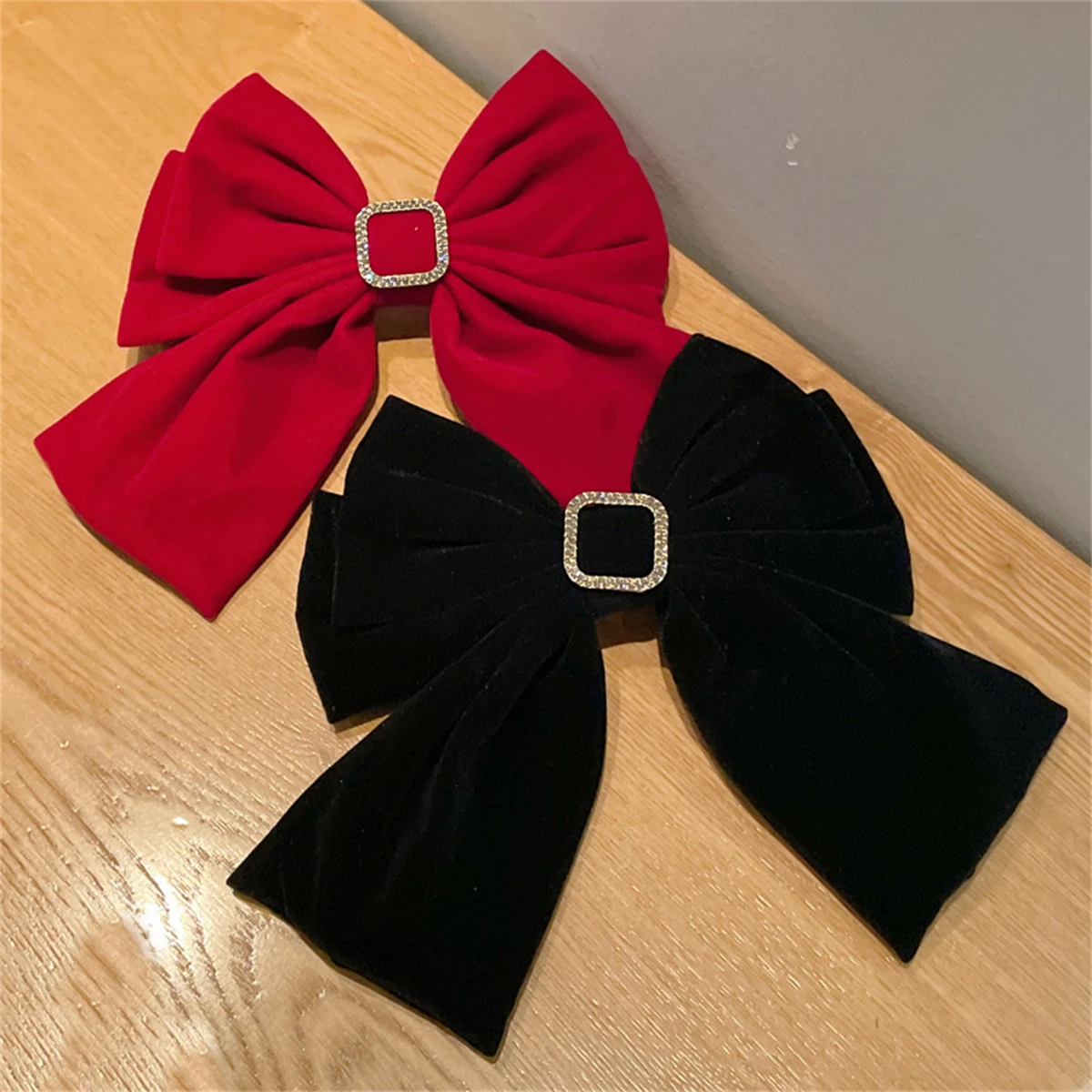 2 ladies spring new red and black big bow back head spring clip Top clip hair accessories all matching spring clip