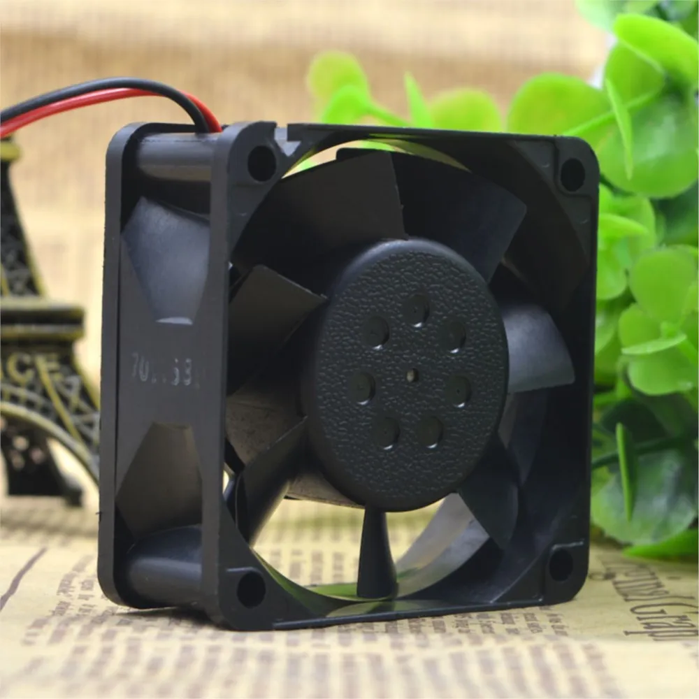 60 ミリメートル 6025 ファン NMB 2410ML-05W-B60 60 × 60 × 25 ミリメートル 24 V 0.17A デュアルボール 5300 RPM 25CFM 高気流ファン