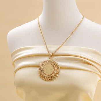 아랍어 절묘한 새겨진 꽃 모양 금속 목걸이 트위스트 체인 디자인