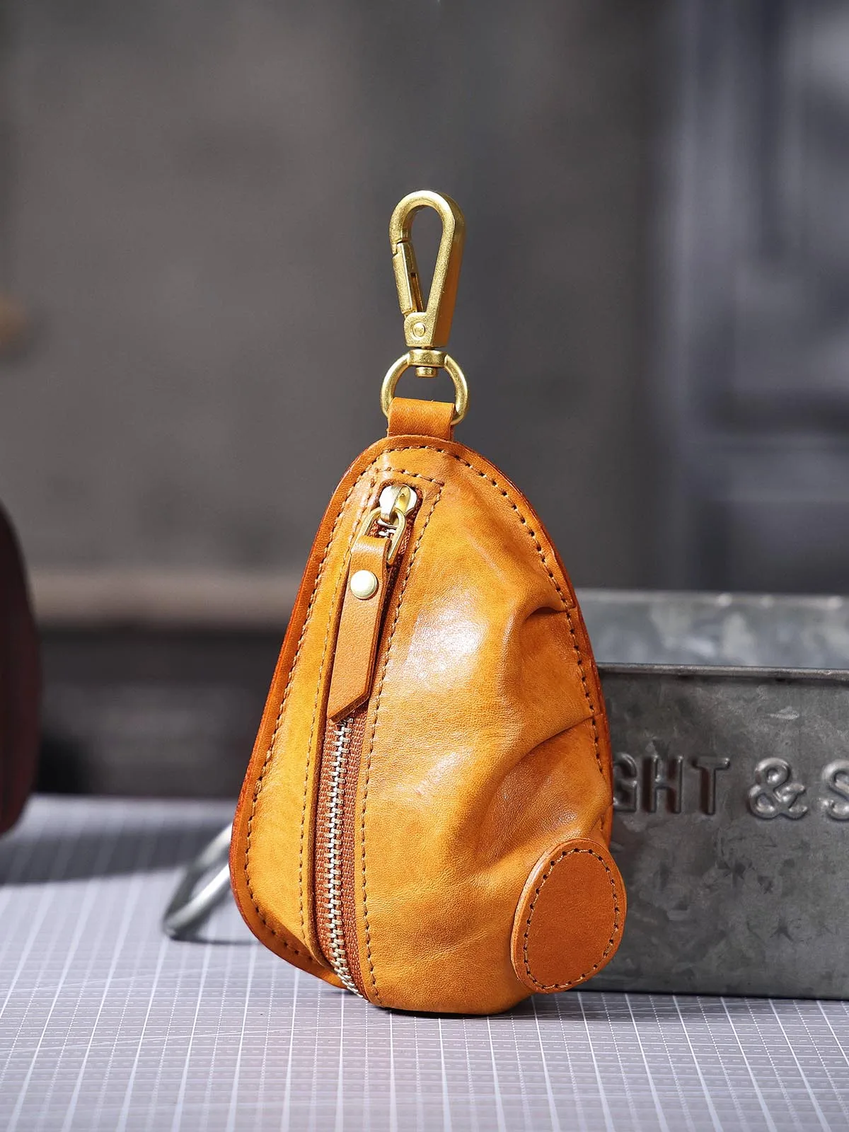 Echtleder Autoschlüsselhalter Unisex Casual Schlüsseltasche aus pflanzlich gegerbtem Rindsleder Gürteltasche für Münzen. – Detail 16