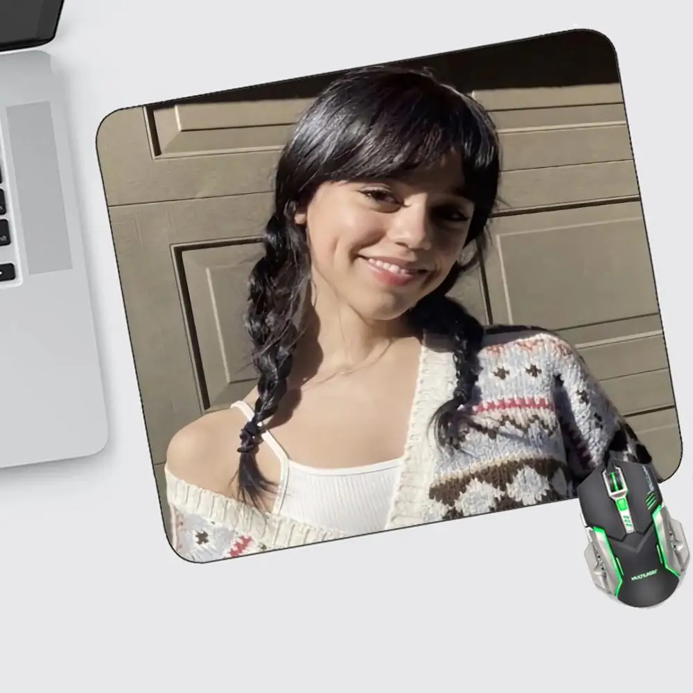 

Jenna Ortega Mouse Pad Small Gaming Accessories Keyboard Computer Offices Desk Mat Pc Gamer Non-slip Rubber Mousepad