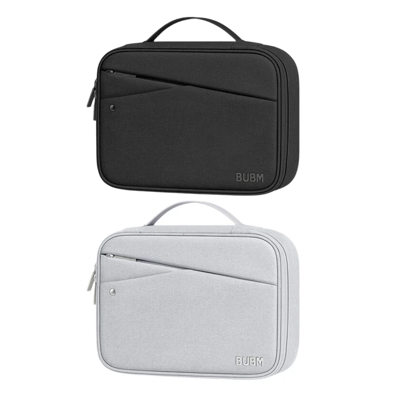 

Spacious Nylon Gear Features Reinforced Construction And Convenient Handle 55KC