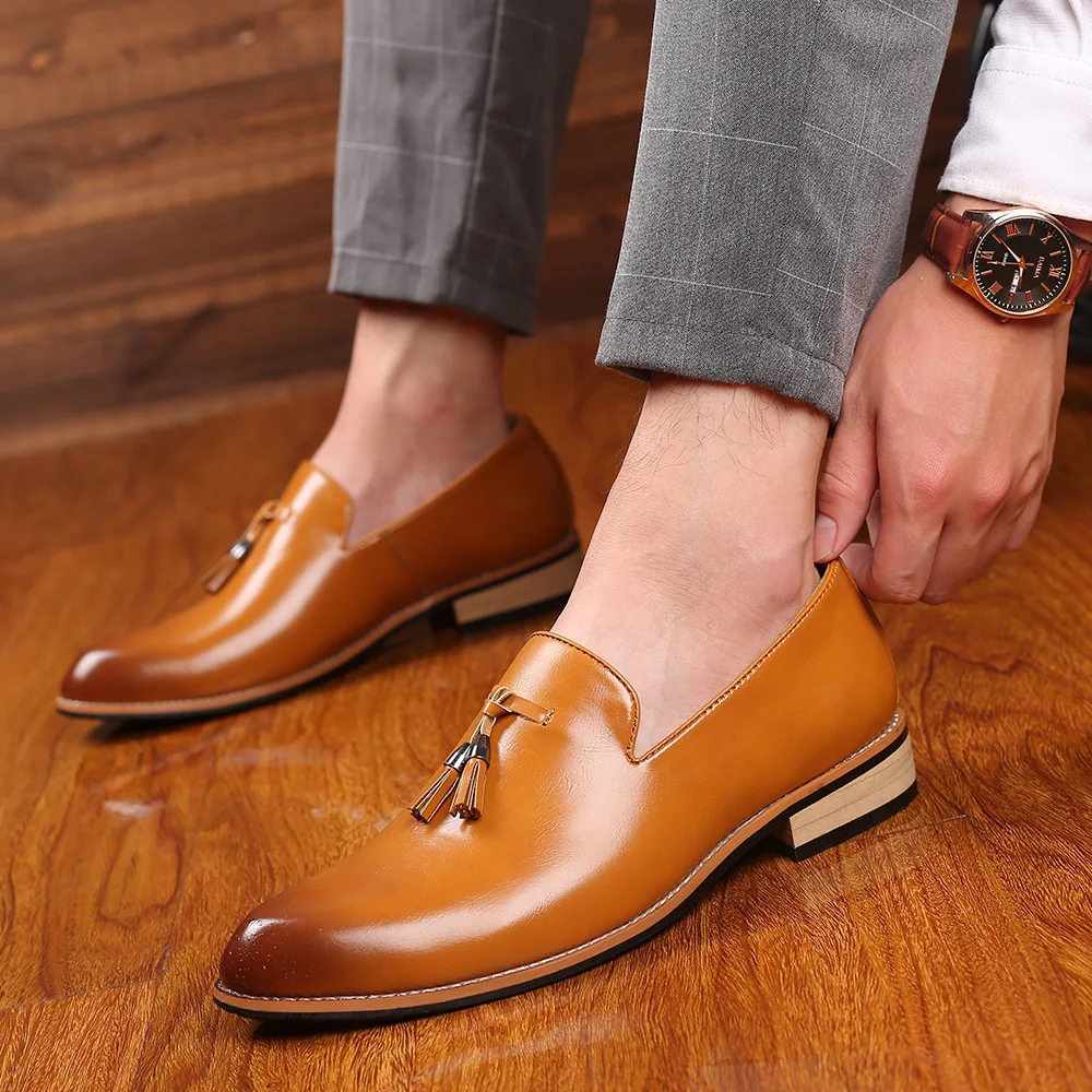 Luxury Mens Leather Shoes Office Men Formal Oxfords Pointed Oxford Wedding Leather Men Dress Shoes Fringed Loafers Social Shoesc