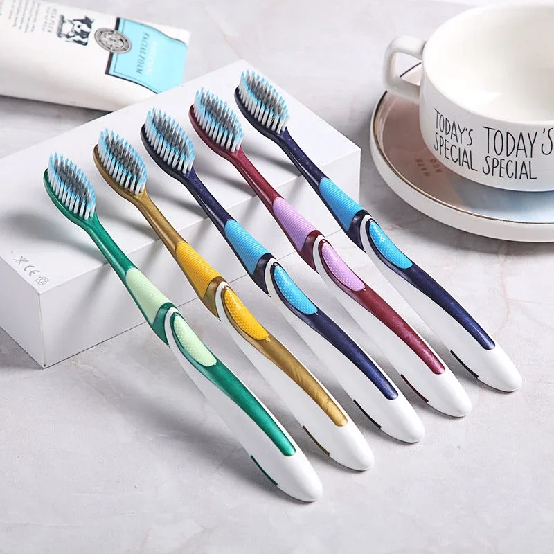 Medium Bristle Tactile Adult Toothbrush with 5Pieces of High Quality To Remove Stains Cleaning Strength Does Not Hurt The Gums