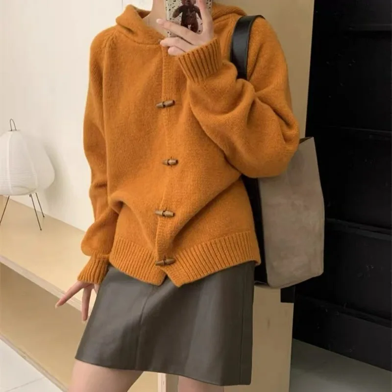 Cardigan Women Vintage Olive Wood Button Green Hooded Sweater Jacket, Loose and Lazy Design for Autumn and Winter, Knitted