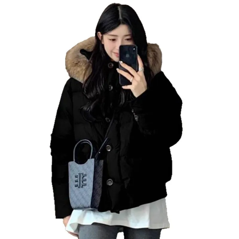 Parka invernale da donna 2025 Casual coreano Lady Capispalla Temperamento Addensare Grande collo di pelliccia Con cappuccio Piumino da donna in cotone