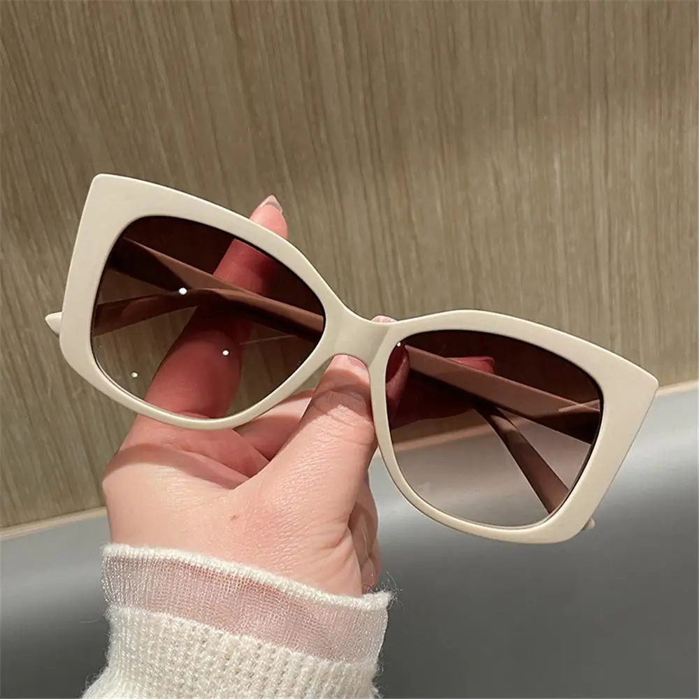 Fashion Large Frame Pink Shades Summer Butterfly Shape Sunglasses Photo Propses for Women