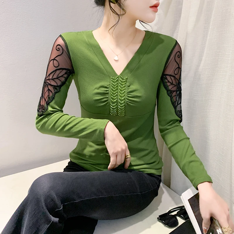 MadBlack European Clothing Tshirt Women V Neck Butterfly Embroidery Beaded Slim Tops Long Sleeve Office Tee Spring Fall T41252JC