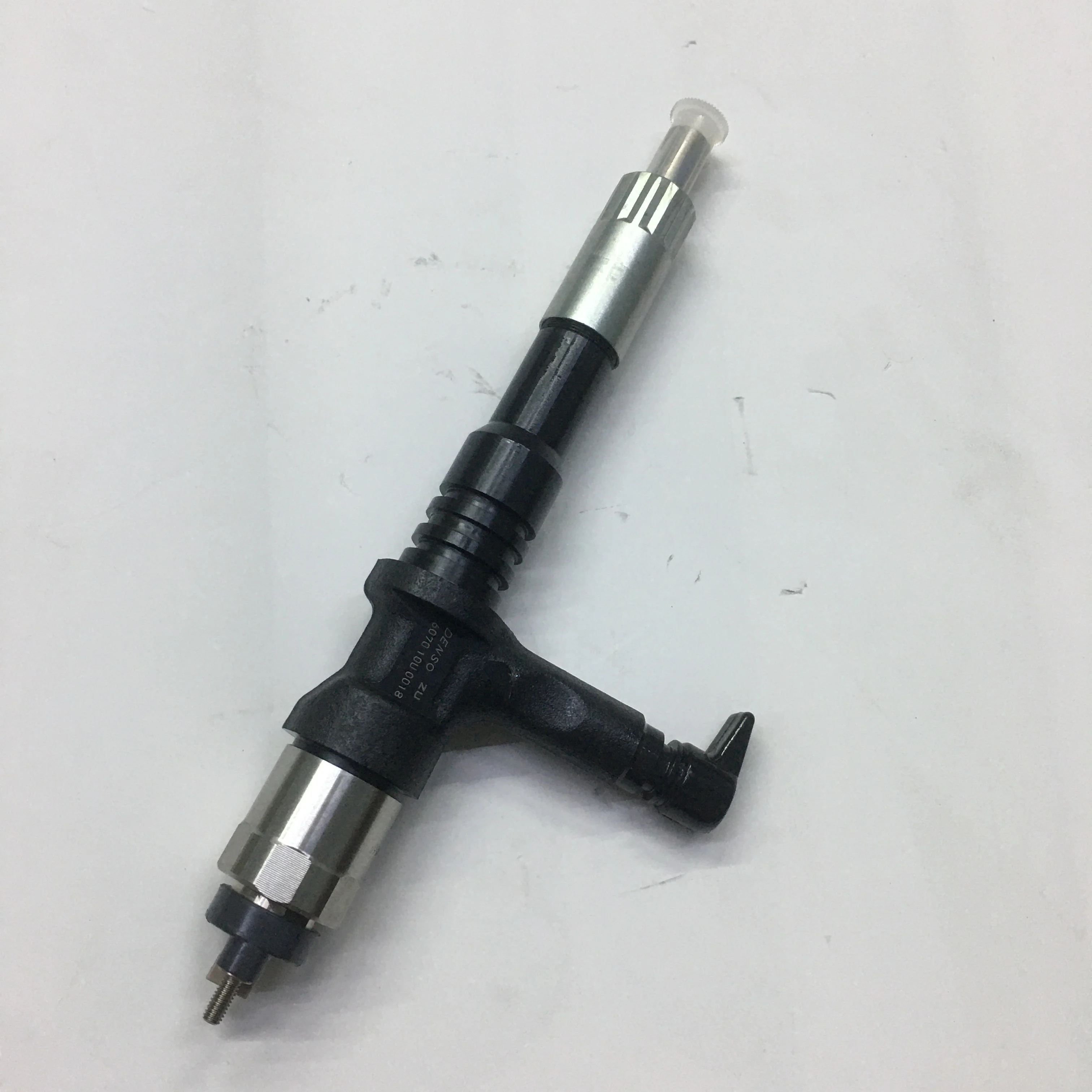 

6251-11-3100 Excavator 6D15E Engine Injector Assy for PC400-8