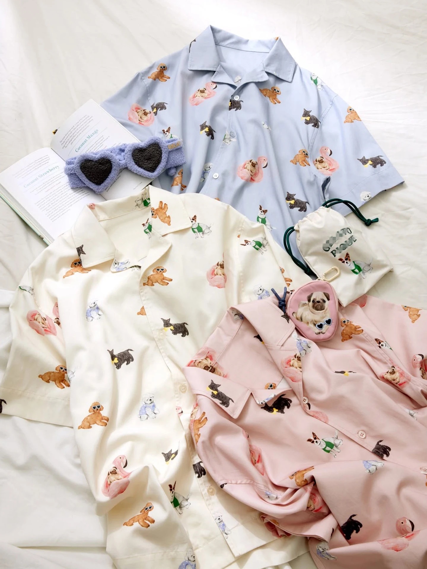 maglietta-leggera-e-traspirante-in-cotone-con-colletto-stampato-con-cani-per-coppie-vestibilita-ampia-e-comoda-per-l'estate