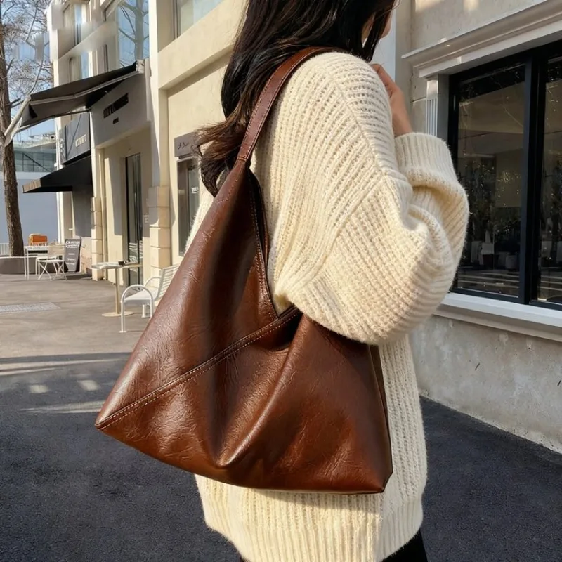 

Classic Designer Simple Diaper Bags For Ladies Stylish Vintage Shoulder Bag Large Capacity Tote Bag Trendy Elegant Solid Color