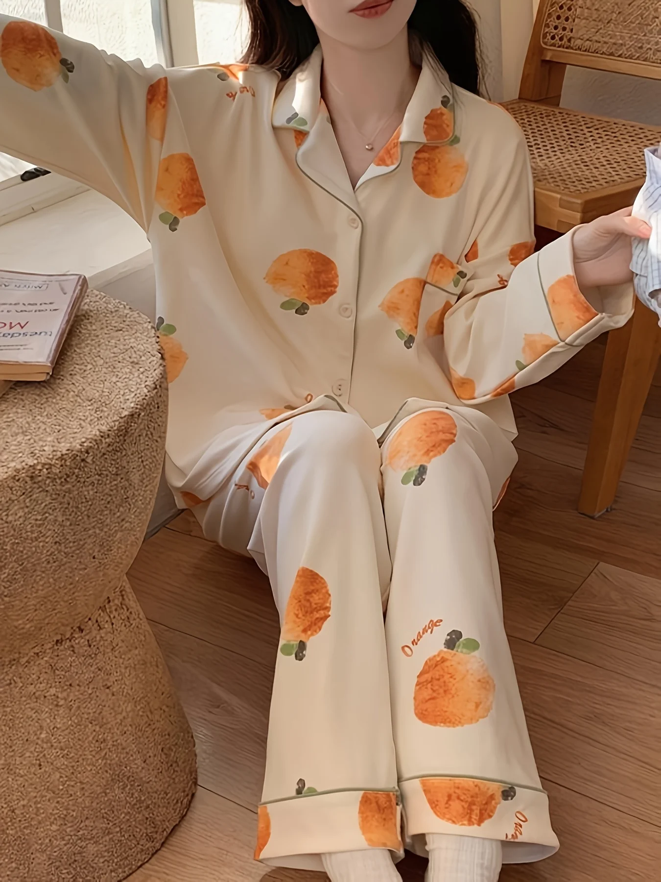 

Высококачественный женский пижамный комплект с длинными рукавами на весну и осень — простая, ленивая шикарная домашняя одежда из двух предметов с ощущением роскоши。