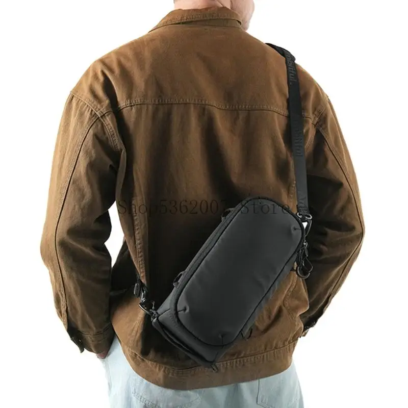 portable-outdoor-camera-insert-bag-for-adventurous-use-featuring-waterproof-construction-and-comfortable-grip-handle-40jb