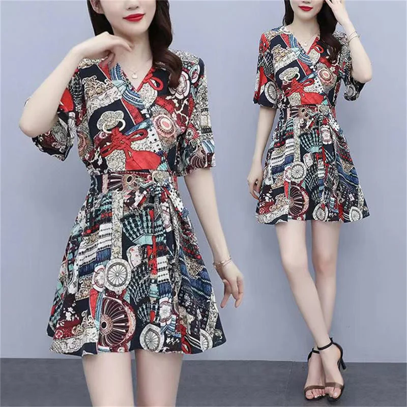 Set of Summer Fashion Lace-Up Dress and Shorts Set of Women\'s Slim Chiffon Shorts Two piece Set Pant Suits V-Neck Dress Print