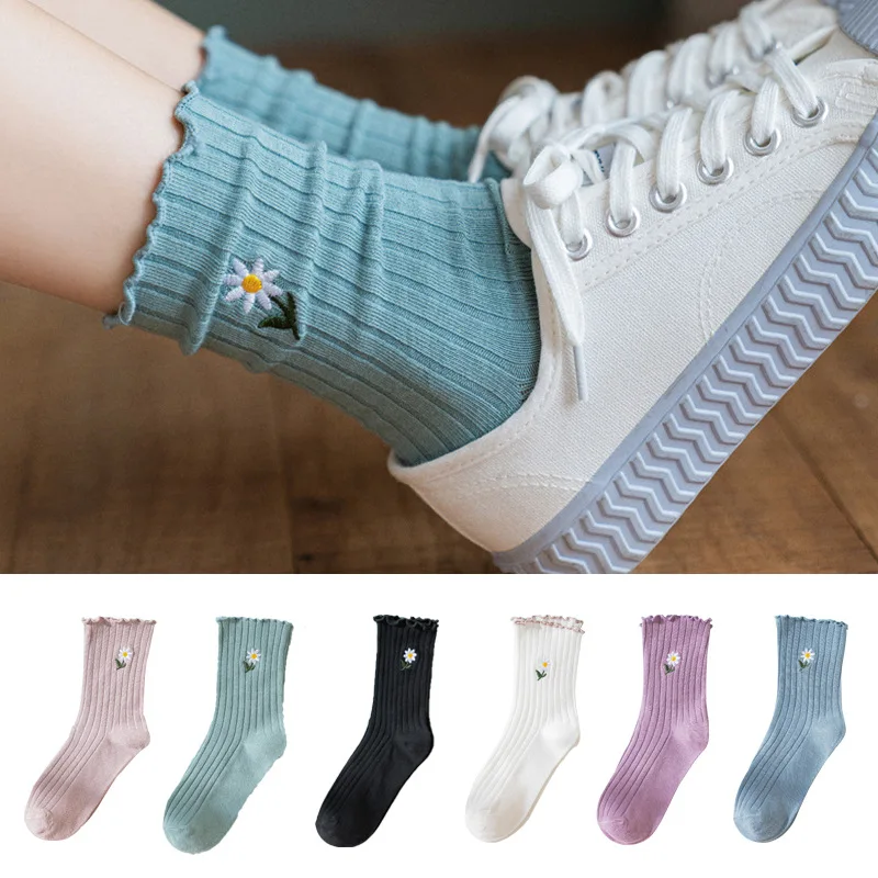 Calcetines de longitud media para mujer, medias de algodón con borde de oreja de madera, versión coreana, primavera y verano