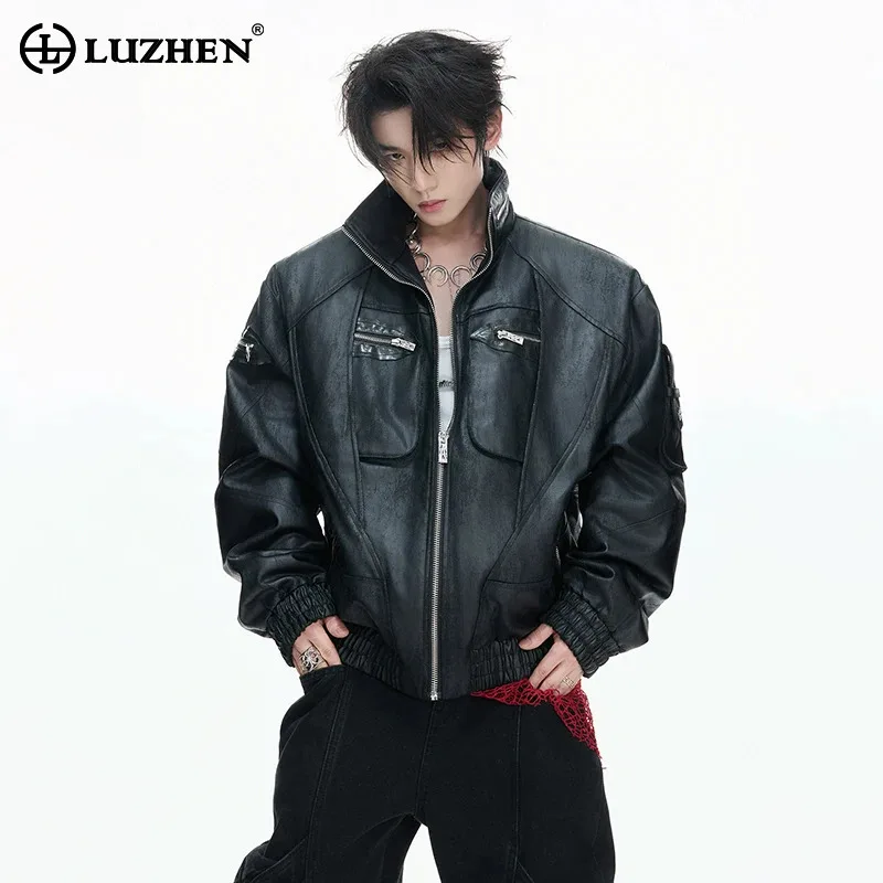 

Кожаная куртка LUZHEN 2026: Новая модная модель, высокое качество, воротник-стойка, карманы на молнии, свободный крой, стильная одежда JY6155