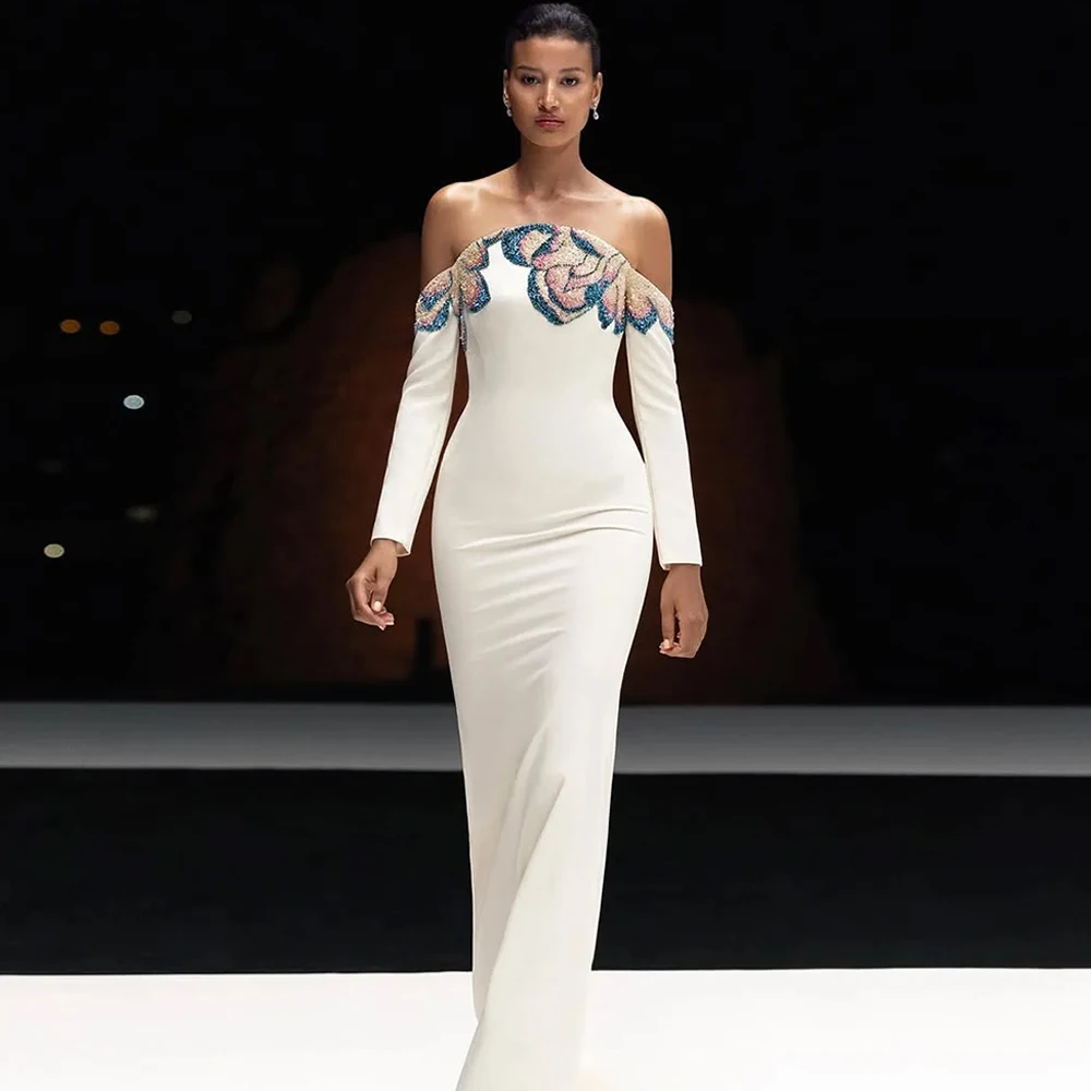 Sukienka wieczorowa z białej dzianiny, szyta na miarę, z dekoltem w łódkę, odkrytymi ramionami, długimi rękawami, suknie celebrytek, aplikacje na przyjęcie weselne.