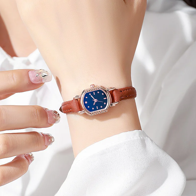 Vintage Wine Barrel Shaped Women's Square Quartz Watch Fashionable Elegant Customizable Feminine Style 2025