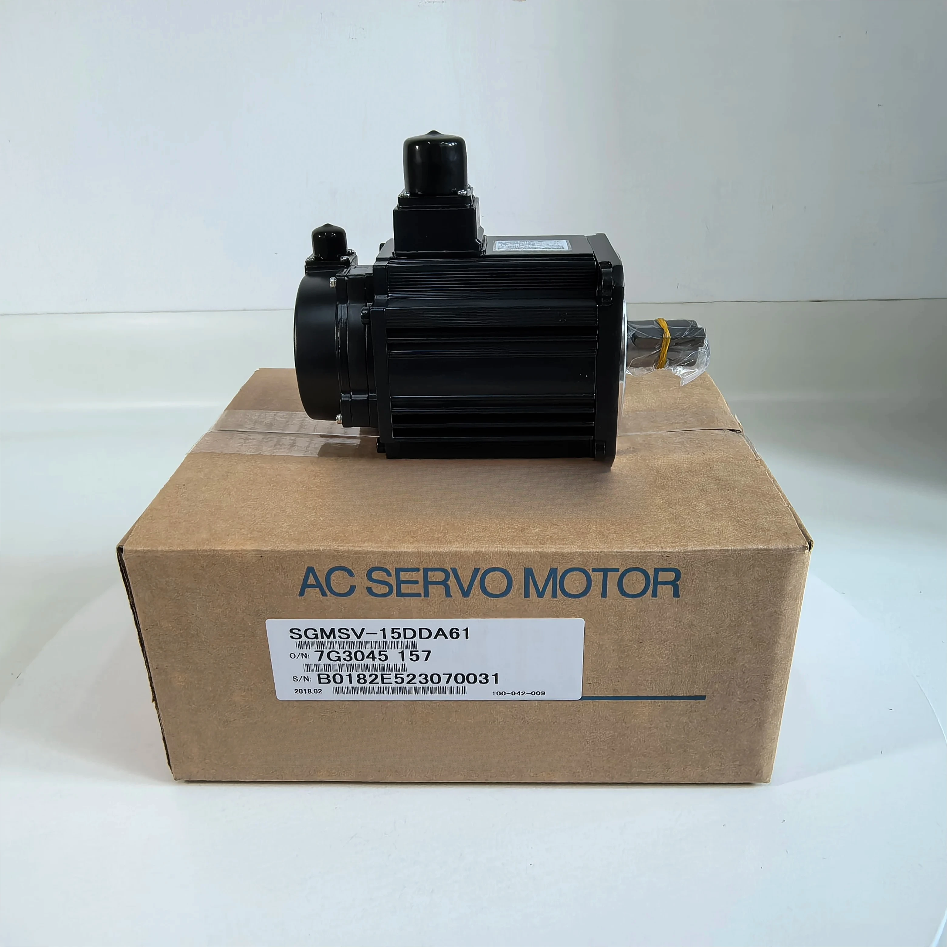 Bild 5: Neuer SGMSV-15DDA61 Servomotor mit Expresslieferung