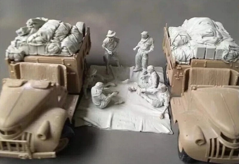 

1/35 Scale Die-Cast Resin Model Kit WWII North African Forces Crew & Accessories 6 Figures (No Trucks) Unassembled and Unpainted