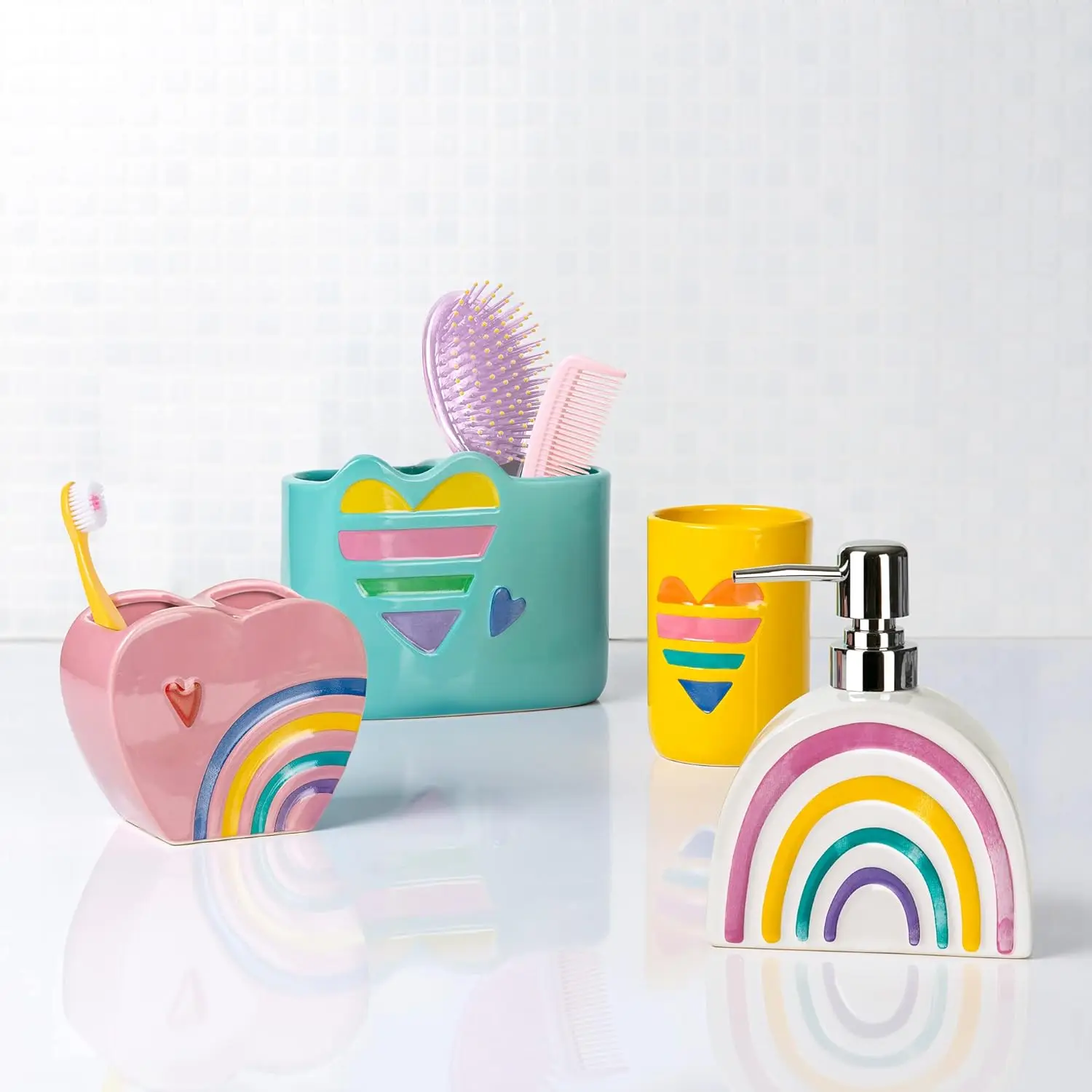 Rainbow Hearts 4-Piece Ceramic Bathoom Accessory Set