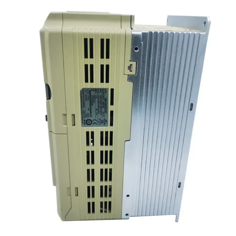 New Original INVERTER CIMR-H1000 HB4A0031FBC AC Drive H1000 15kW/11kW 3 Phase PLC Servo Drive Power Frequency Inverter