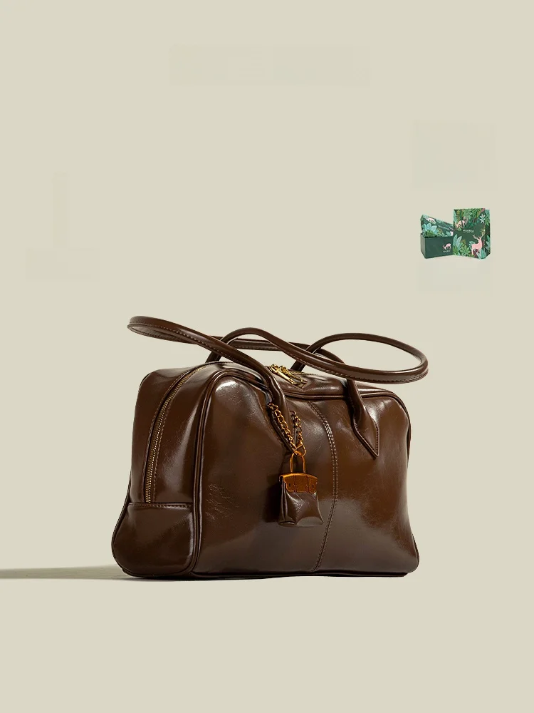 MuziKai Large Capacity Bowling Bag Women's 2026 New Spring Summer Retro Soft Leather Commuter Single Shoulder Bag Women