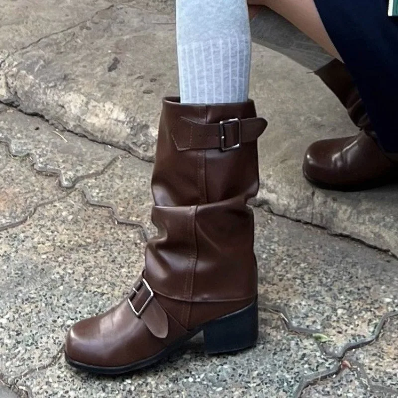 Botas de salto robusto de tubo médio para mulheres, sapatos femininos à venda, manga de alta qualidade, dedo do pé redondo, monocromático, moda, primavera, outono, 2024